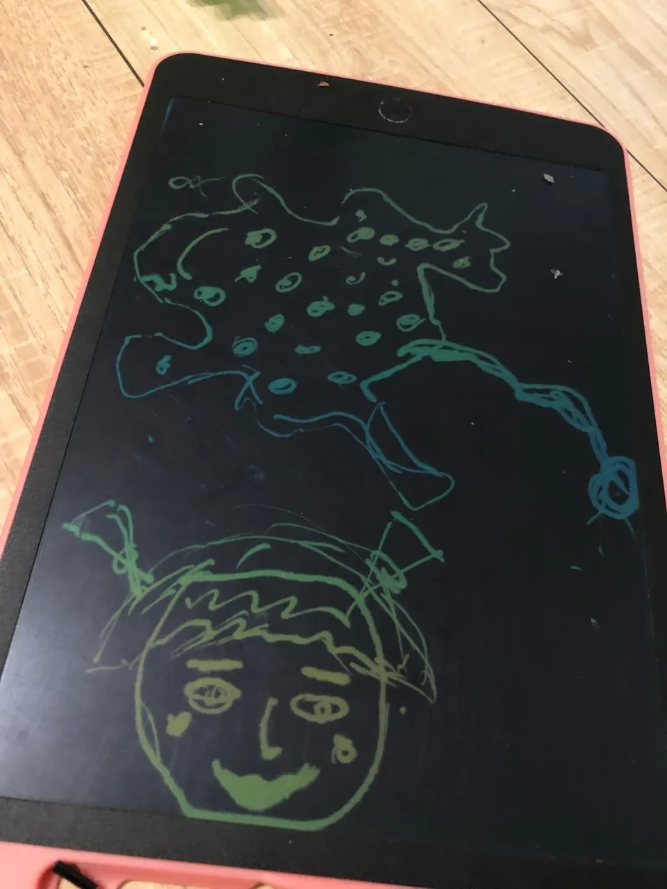画板上的画